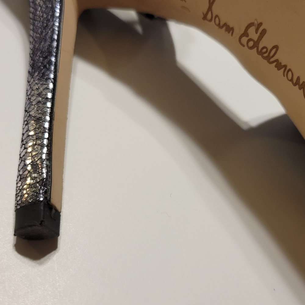 Metallic Print Heels - Picture 5 of 6
